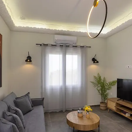 Elia Syros Lejlighed