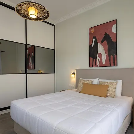 Elia Syros Lejlighed *